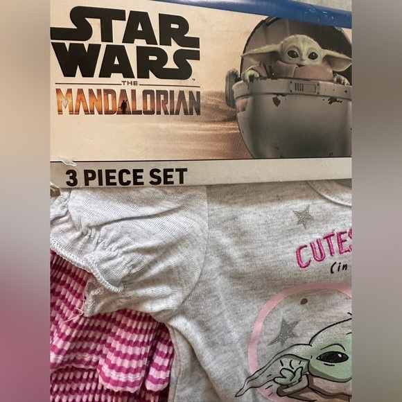 NWT Disney Star Wars The Mandalorian 3 Piece set top shirt skirt Baby yoda 2T - Picture 6 of 8